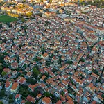 Aviani *