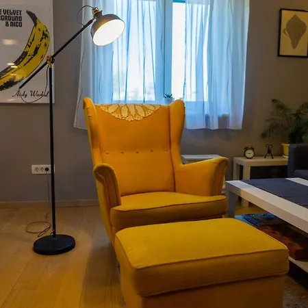 Apartman Aviani *