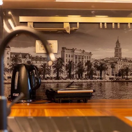 アパート Aviani *