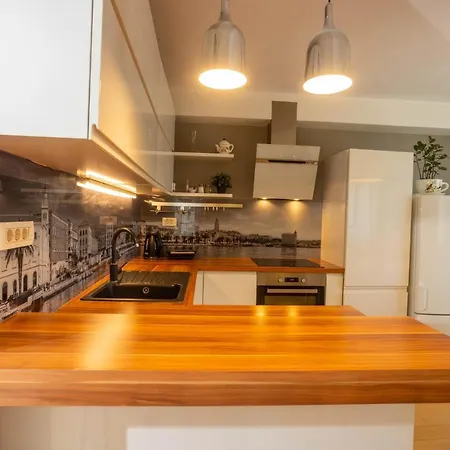 Aviani Appartement *